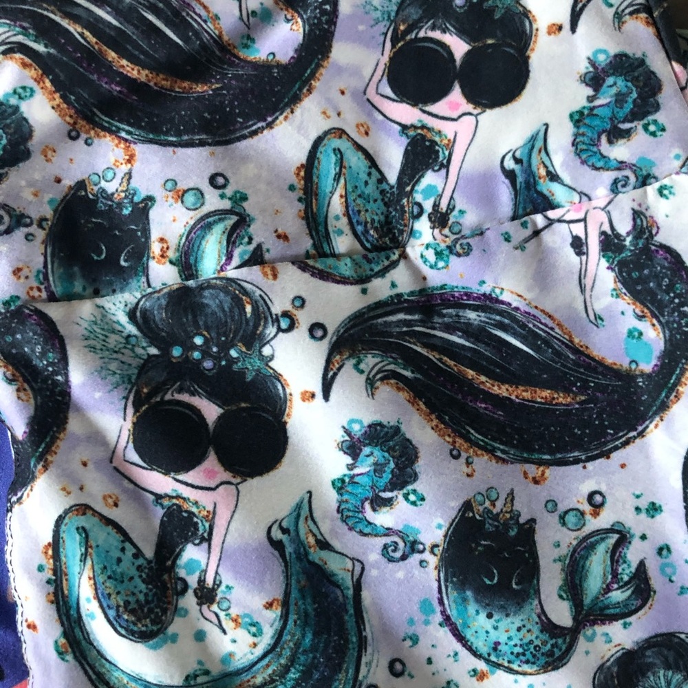 Custom Capri Leggings